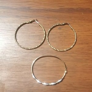 10kt gold a cz bracelet & Gold tone earring set